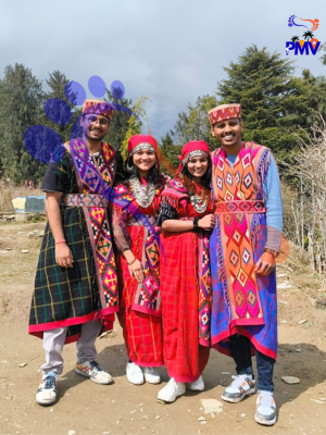 Plan my vacation customer review, customer Wearing treditional himachali cloths